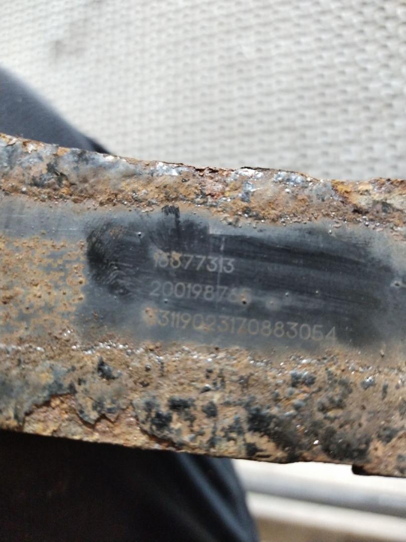 рычаг задний правый Chevrolet Equinox 3 поколение 2019, 1.5 л., бензин, АКПП, серый, внедорожник 5 дв., полный привод, 13877313 - фото №1