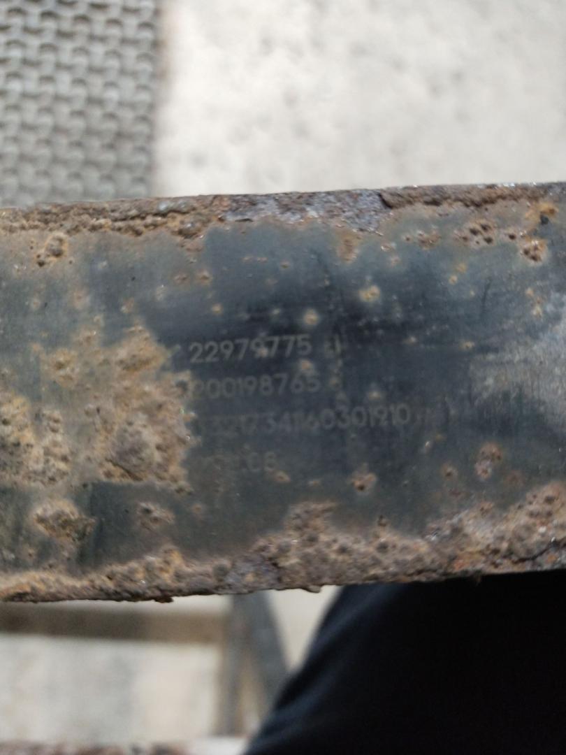 рычаг задний левый GMC Terrain 2 поколение 2018, 1.5 л., бензин, АКПП, черный, внедорожник 5 дв., полный привод, 22979775 - фото №1