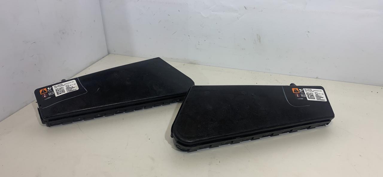 подушка безопасности сиденья Chevrolet Equinox 3 поколение 2019, 1.5 л., бензин, АКПП, серый, внедорожник 5 дв., полный привод, 84288918 - фото №1