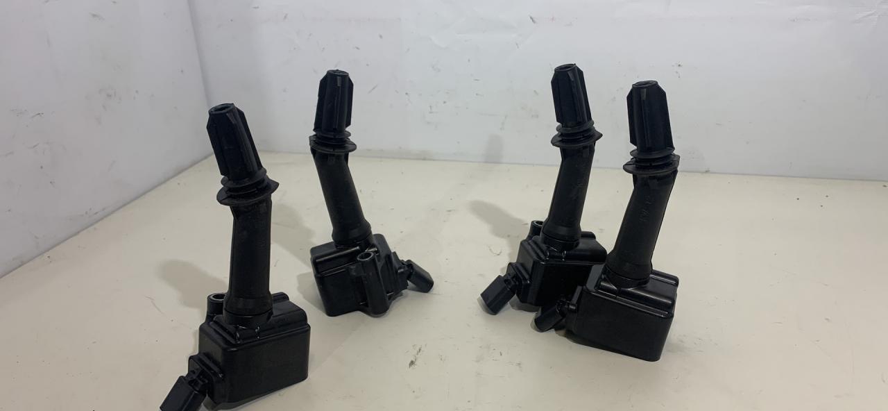 катушка зажигания Chevrolet Cruze 2 поколение 2017, 1.4 л., бензин, АКПП, серый, седан - фото №1