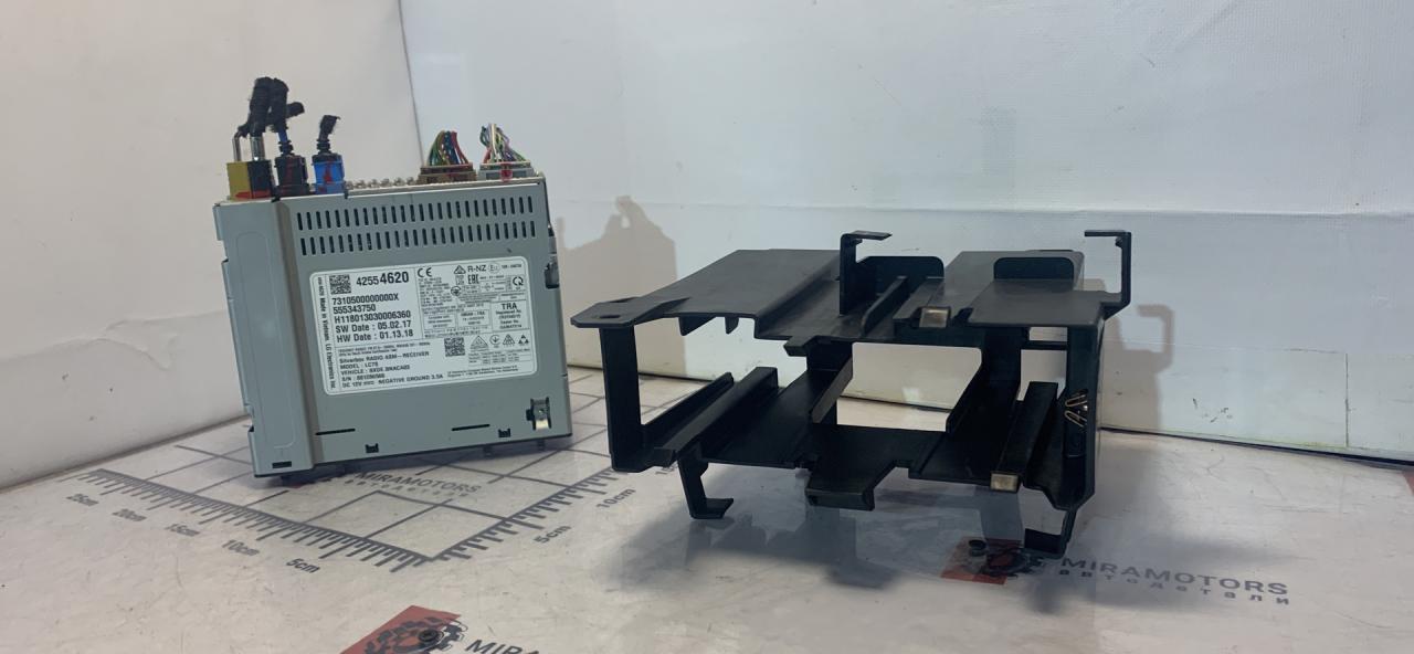 блок радио Chevrolet Equinox 3 поколение 2018, 1.5 л., бензин, АКПП, черный, внедорожник 5 дв., полный привод, 42554620 - фото №1