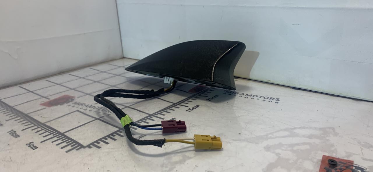 антенна Chevrolet Equinox 3 поколение 2018, 1.5 л., бензин, АКПП, черный, внедорожник 5 дв., полный привод, 84284688 - фото №1