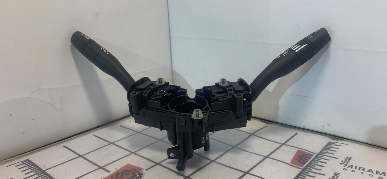 переключатель подрулевой (стрекоза) Chevrolet Equinox 3 поколение 2019, 1.5 л., бензин, АКПП, серый, внедорожник 5 дв., полный привод, 84374801 - фото №1