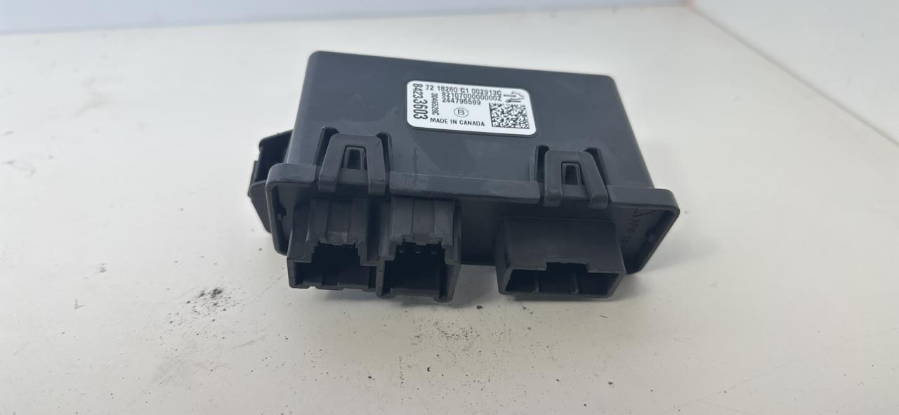 блок управления крышкой багажника Chevrolet Equinox 3 поколение 2019, 1.5 л., бензин, АКПП, черный, внедорожник 5 дв., полный привод, 244795589 - фото №1