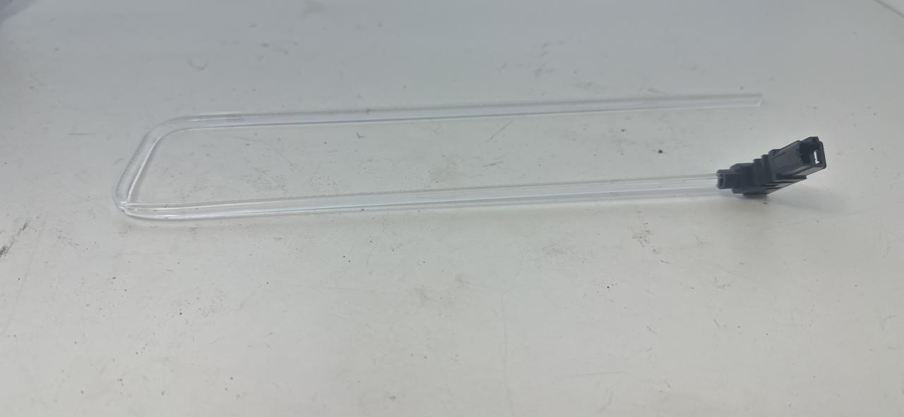 фонарь салона (плафон) GMC Terrain 2 поколение 2018, 1.5 л., бензин, АКПП, черный, внедорожник 5 дв., полный привод - фото №1