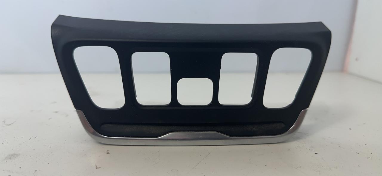 рамка обрамление кулисы GMC Terrain 2 поколение 2018, 1.5 л., бензин, АКПП, черный, внедорожник 5 дв., полный привод - фото №1