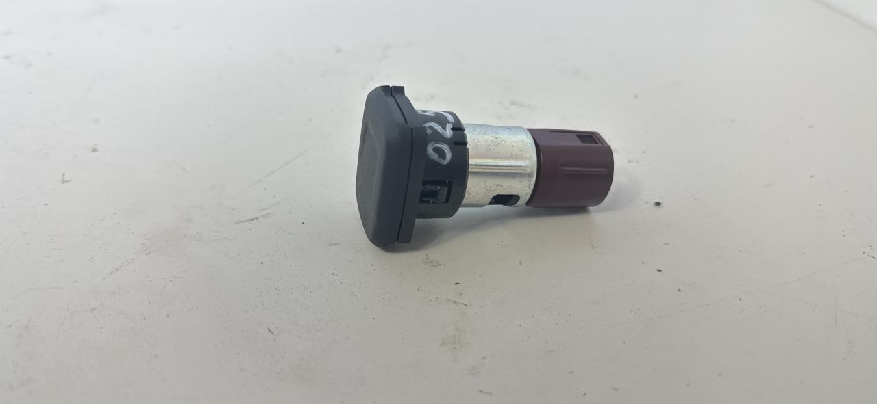 прикуриватель GMC Terrain 2 поколение 2018, 1.5 л., бензин, АКПП, черный, внедорожник 5 дв., полный привод - фото №1