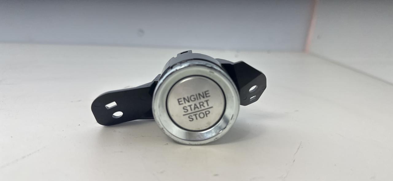 кнопка запуска двигателя Acura RDX 3 поколение 2019, 2.0 л., бензин, АКПП, белый, передний привод - фото №1