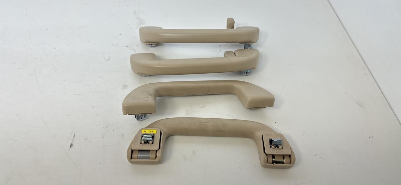 ручка внутренняя потолочная Acura RDX 3 поколение 2019, 2.0 л., бензин, АКПП, белый, передний привод - фото №1