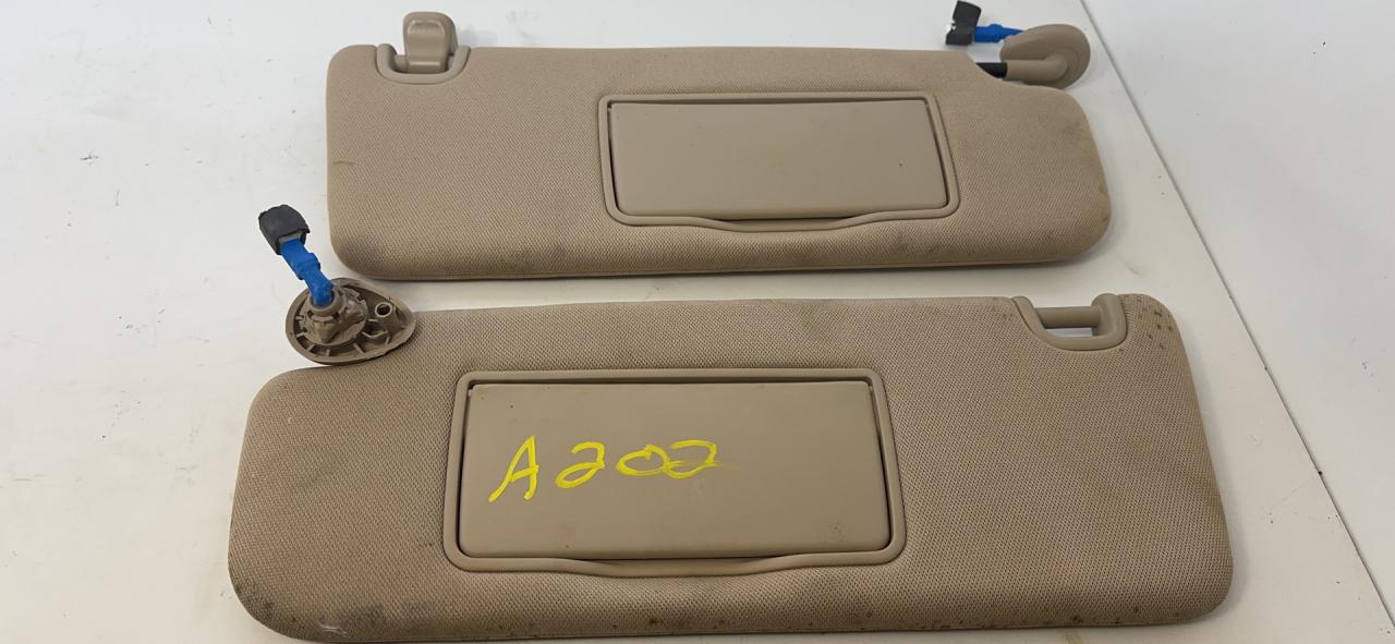 козырек солнцезащитный Acura RDX 3 поколение 2019, 2.0 л., бензин, АКПП, белый, передний привод - фото №1