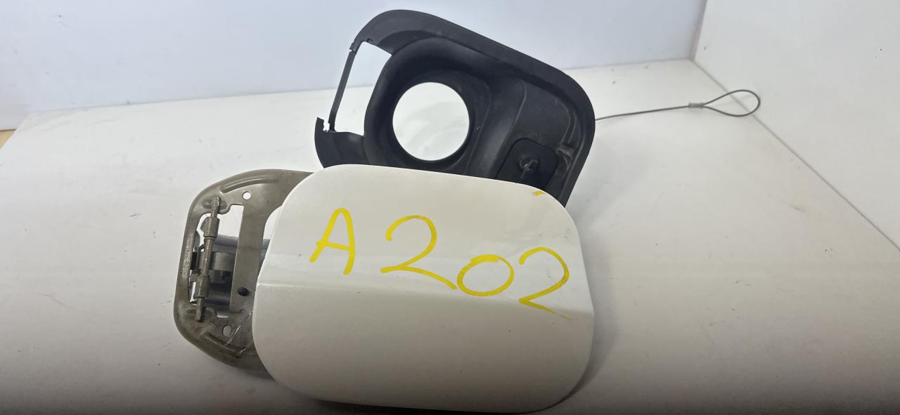 лючок топливного бака Acura RDX 3 поколение 2019, 2.0 л., бензин, АКПП, белый, передний привод - фото №1