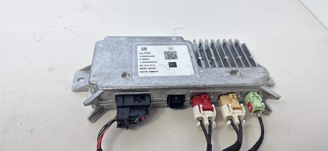 Блок управления круговым обзором Chevrolet Equinox 3 поколение 2019, 2.0 л., бензин, АКПП, черный, внедорожник 5 дв., передний привод, 84691751 - фото №1