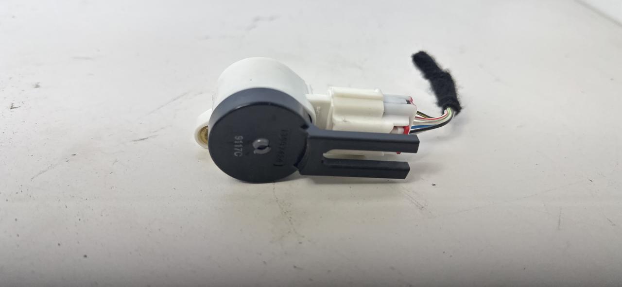 Датчик педали тормоза (лягушка) Chevrolet Equinox 3 поколение 2019, 2.0 л., бензин, АКПП, черный, внедорожник 5 дв., передний привод, 13597424 - фото №1