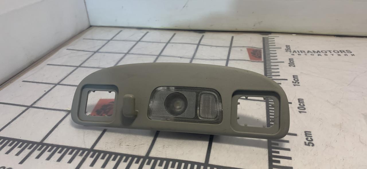 фонарь салона (плафон) Chevrolet Equinox 3 поколение 2018, 1.5 л., бензин, АКПП, черный, внедорожник 5 дв., полный привод - фото №1