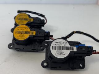 моторчик заслонки печки Chevrolet Equinox 3 поколение 2019, 2.0 л., бензин, АКПП, черный, внедорожник 5 дв., передний привод, 16464776R2