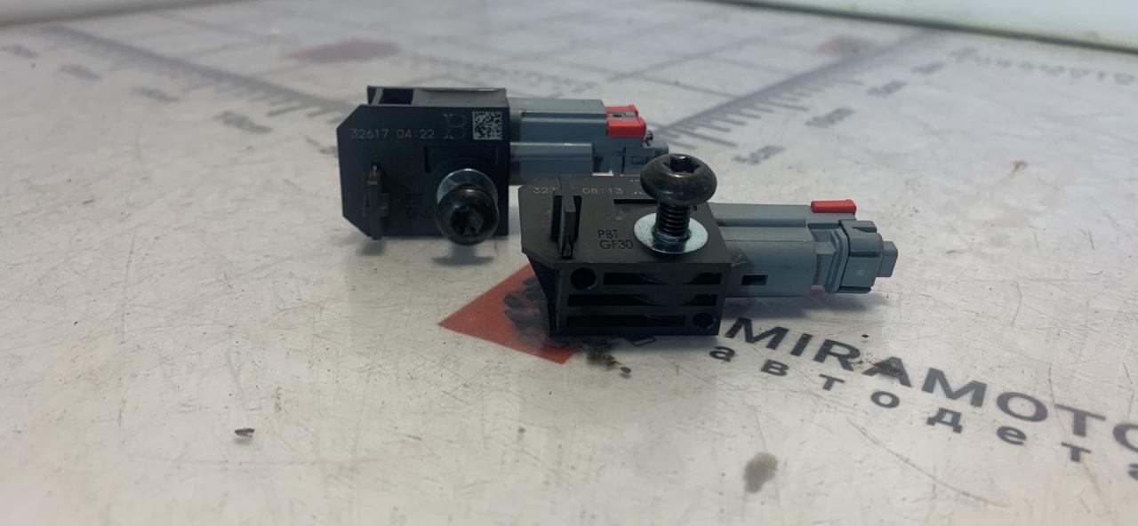 датчик удара Chevrolet Equinox 3 поколение 2018, 1.5 л., бензин, АКПП, черный, внедорожник 5 дв., полный привод - фото №1