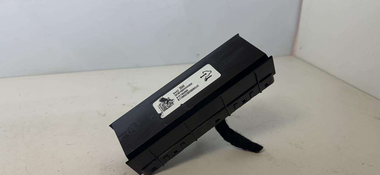 блок управления печки / климат-контроля Chevrolet Equinox 3 поколение 2019, 2.0 л., бензин, АКПП, черный, внедорожник 5 дв., передний привод, 84422044 - фото №1