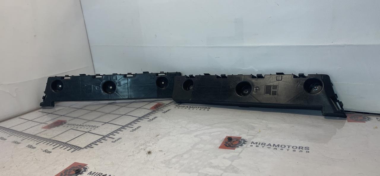 Крепление бампера заднего GMC Terrain 2 поколение 2018, 2.0 л., бензин, АКПП, серый, передний привод, 23462456, 23462455 - фото №1