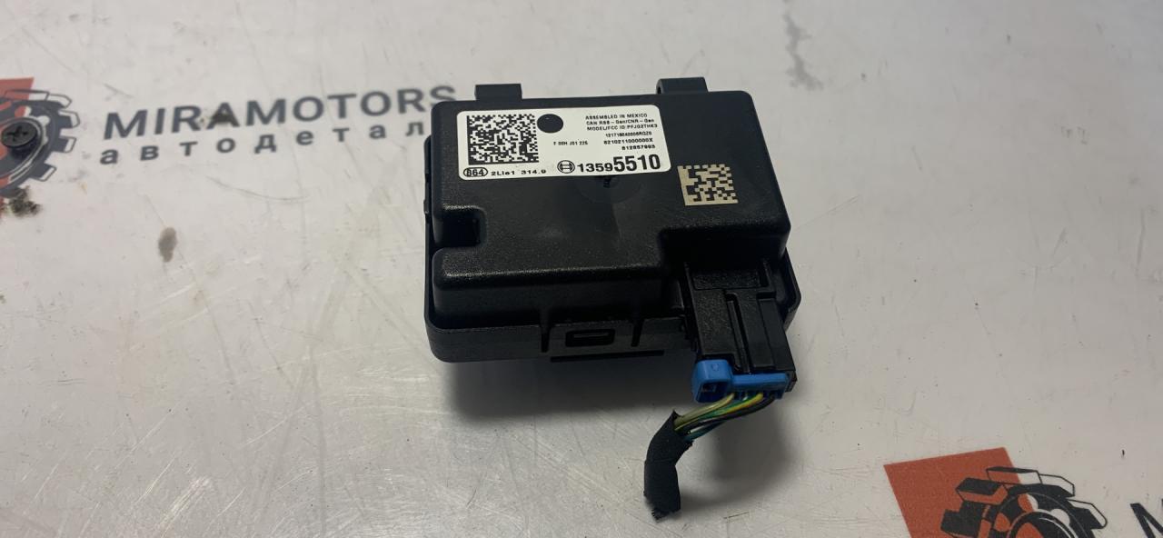 Блок управления бесключевым доступом GMC Terrain 2 поколение 2018, 2.0 л., бензин, АКПП, серый, передний привод, 13595510 - фото №1