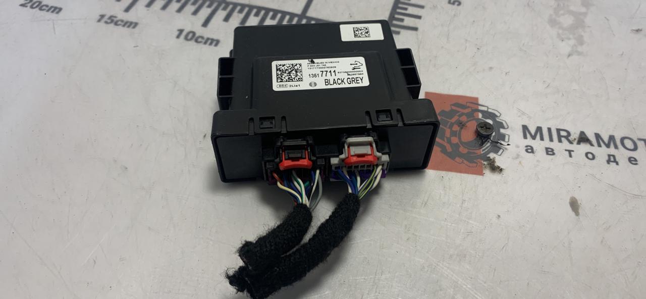 блок управления парктрониками GMC Terrain 2 поколение 2018, 2.0 л., бензин, АКПП, серый, передний привод, 13517711 - фото №1