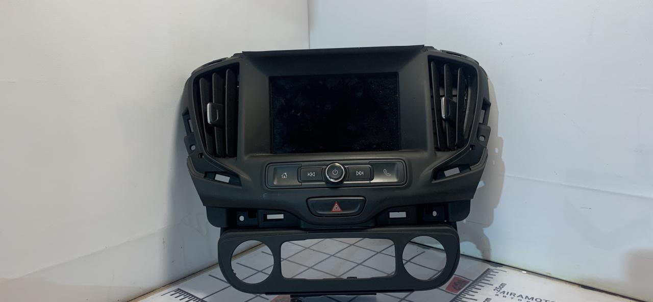 дисплей GMC Terrain 2 поколение 2018, 2.0 л., бензин, АКПП, серый, передний привод - фото №1