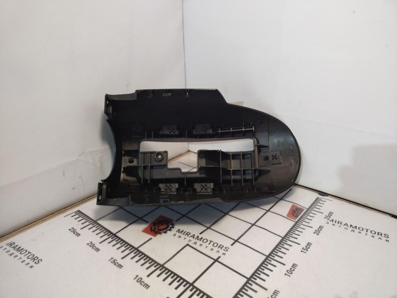 кожух рулевой колонки GMC Terrain 2 поколение 2019, 1.5 л., бензин, АКПП, белый, внедорожник 5 дв., 23462952 - фото №1