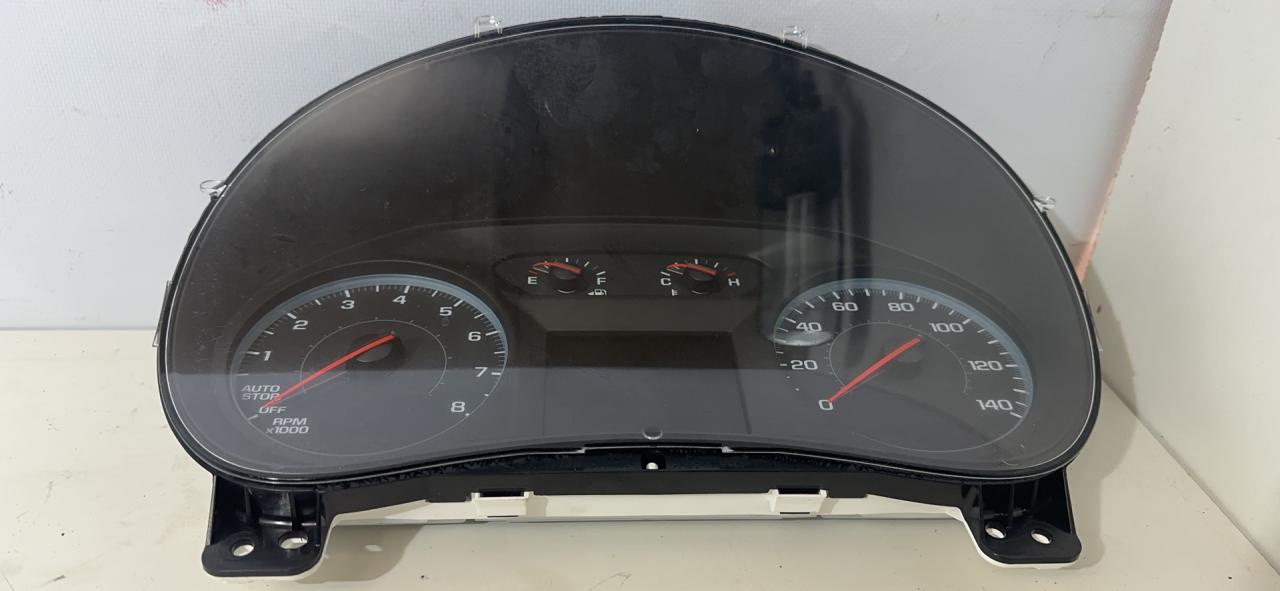 щиток приборов (приборная панель) Chevrolet Equinox 3 поколение 2018, 1.5 л., бензин, АКПП, белый, внедорожник 5 дв., полный привод, 84424074 - фото №1