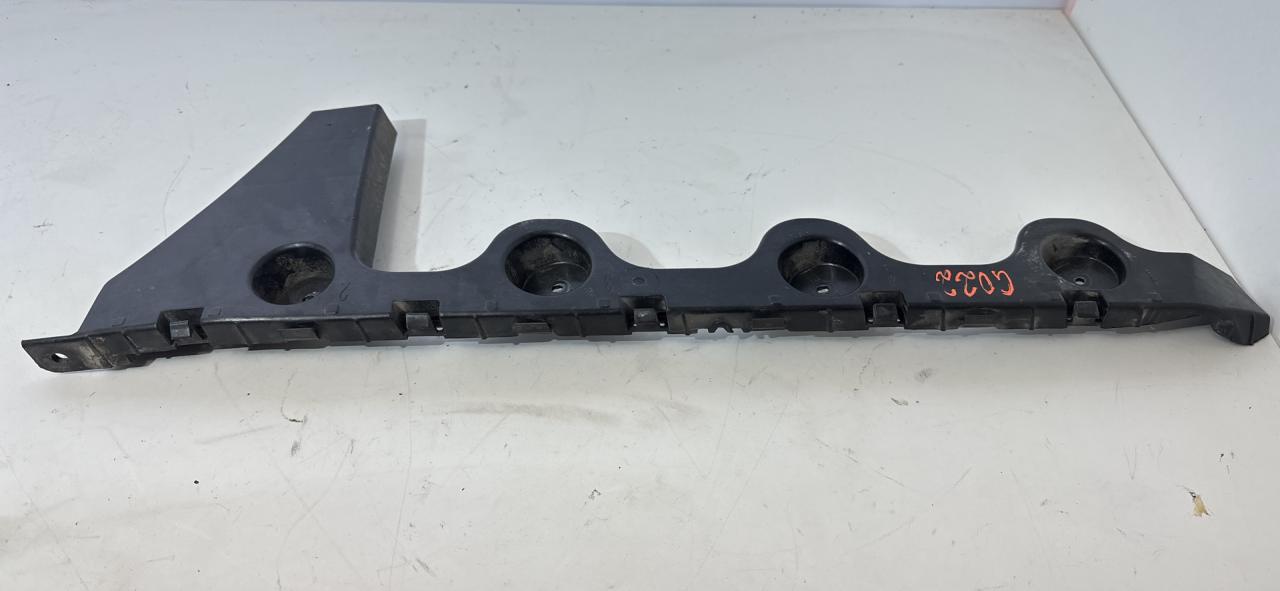 крепление бампера Chevrolet Equinox 3 поколение 2019, 1.5 л., бензин, АКПП, серый, внедорожник 5 дв., полный привод, 23462889 - фото №1