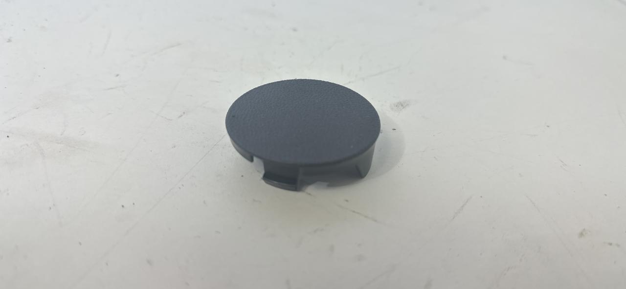 консоль салона GMC Terrain 2 поколение 2018, 2.0 л., бензин, АКПП, серый, передний привод - фото №1