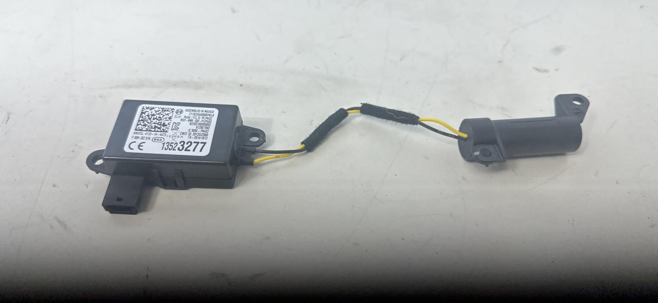 блок управления сигнализацией Chevrolet Equinox 3 поколение 2020, 1.5 л., бензин, АКПП, черный, внедорожник 5 дв., 13523277 - фото №1