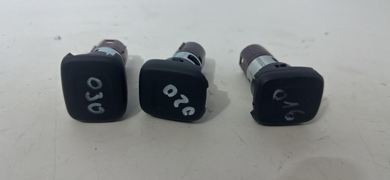 прикуриватель GMC Terrain 2 поколение 2019, 1.5 л., бензин, АКПП, белый, внедорожник 5 дв. - фото №1