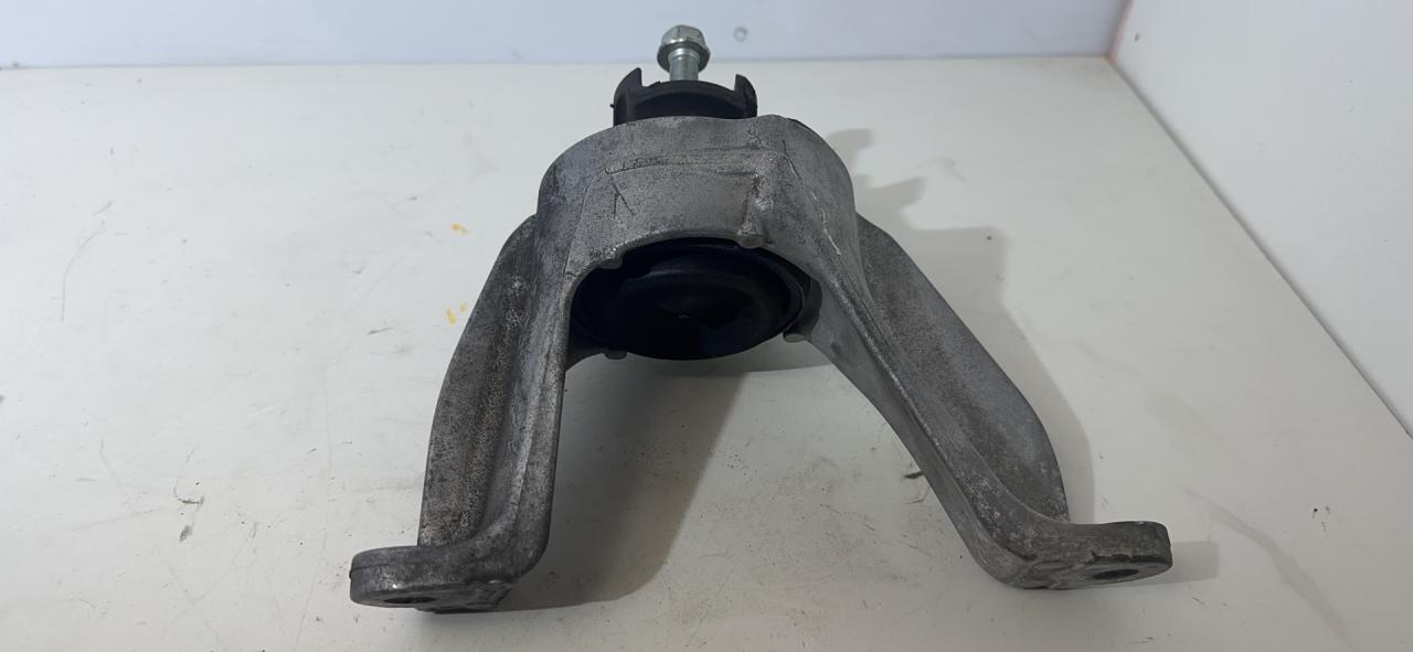 подушка крепления двигателя Honda CR-V 5 поколение 2019, 1.5 л., бензин, АКПП, белый, 50820-TLA-A01 - фото №1