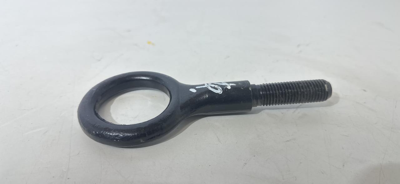 крюк буксировочный Volkswagen Tiguan 2 поколение 2018, 2.0 л., FSI, бензин, АКПП, белый, внедорожник 5 дв. - фото №1