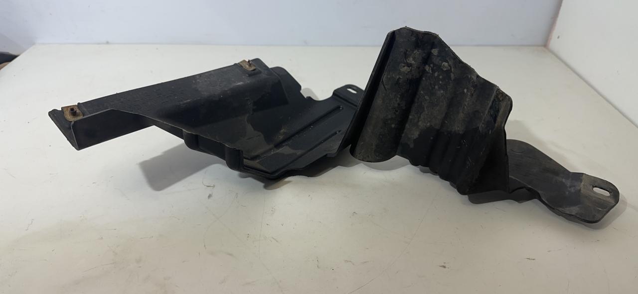 пластик Chevrolet Equinox 3 поколение 2020, 1.5 л., бензин, АКПП, черный, внедорожник 5 дв., 84533445 - фото №1