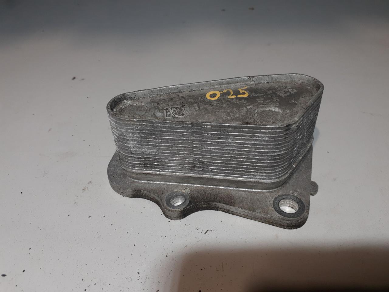 теплообменник масляного фильтра GMC Terrain 2 поколение 2018, 1.5 л., бензин, АКПП, черный, внедорожник 5 дв., полный привод - фото №1