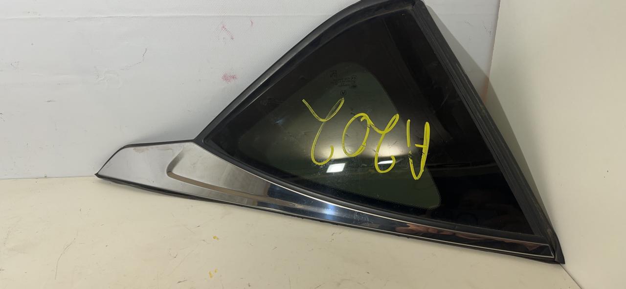 стекло кузовное боковое правое Acura RDX 3 поколение 2019, 2.0 л., бензин, АКПП, белый, передний привод - фото №1