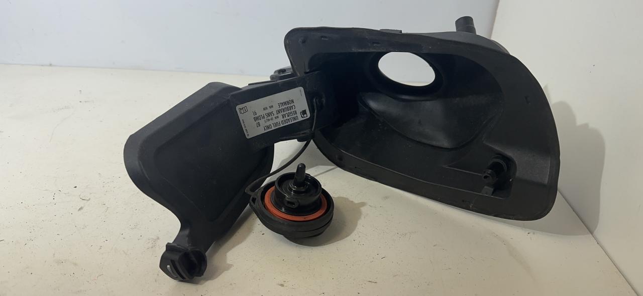 лючок топливного бака Volkswagen Tiguan 2 поколение 2018, 2.0 л., FSI, бензин, АКПП, белый, внедорожник 5 дв., 5NN809857B - фото №1