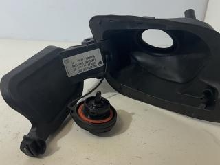 лючок топливного бака Volkswagen Tiguan 2 поколение 2018, 2.0 л., FSI, бензин, АКПП, белый, внедорожник 5 дв., 5NN809857B