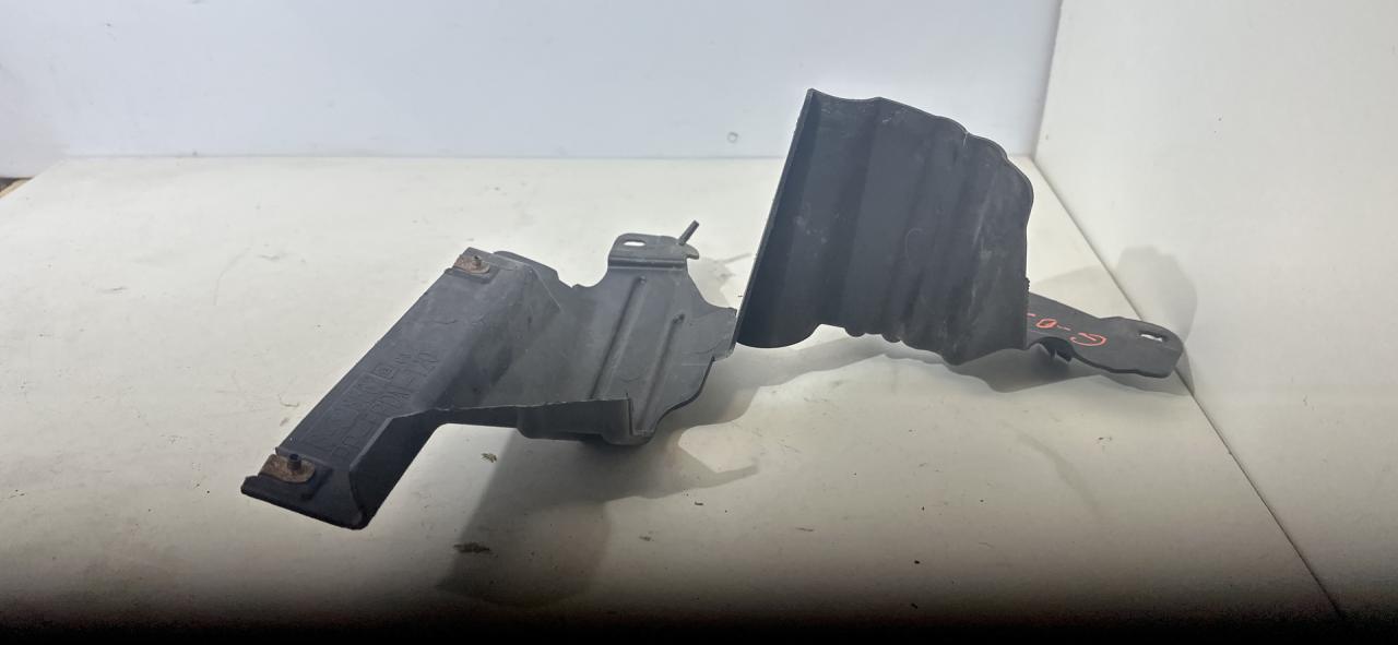 пластик GMC Terrain 2 поколение 2018, 1.5 л., бензин, АКПП, черный, внедорожник 5 дв., полный привод, 84328562 - фото №1