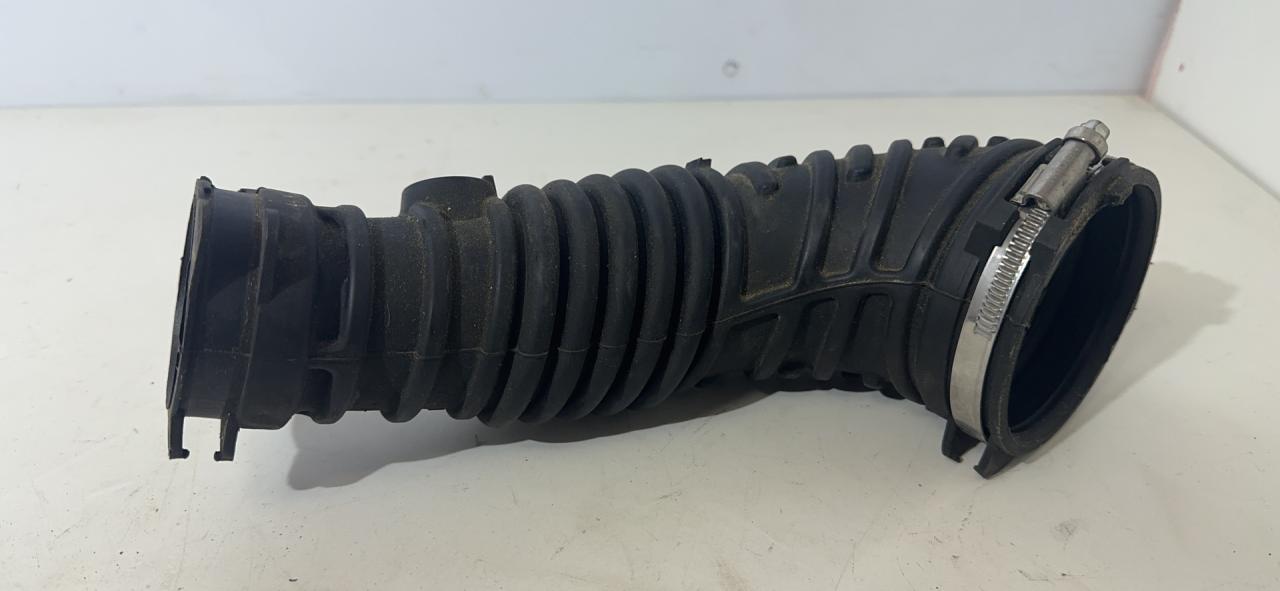 патрубок воздушного фильтра Chevrolet Cruze 2 поколение 2019, 1.4 л., бензин, АКПП, синий диплоат, хетчбэк 5 дв., полный привод, 24-335-3070 - фото №1