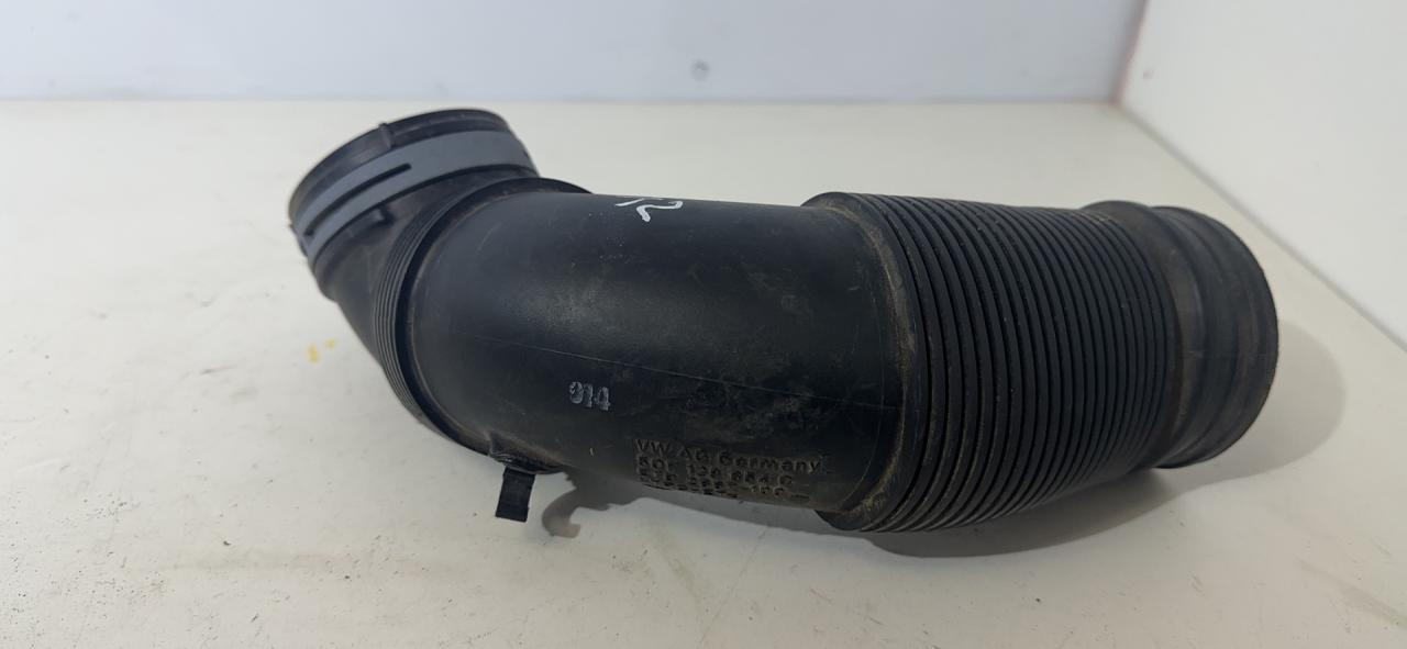 патрубок воздушного фильтра Volkswagen Tiguan 2 поколение 2018, 2.0 л., FSI, бензин, АКПП, белый, внедорожник 5 дв., 5QF179654C - фото №1