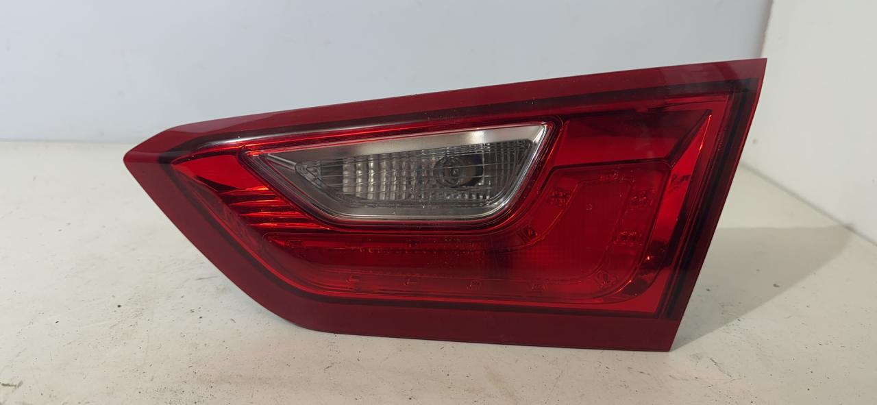 фонарь крышки багажника правый Chevrolet Malibu 9 поколение 2017, 1.5 л., бензин, АКПП, седан, 23508092 - фото №1