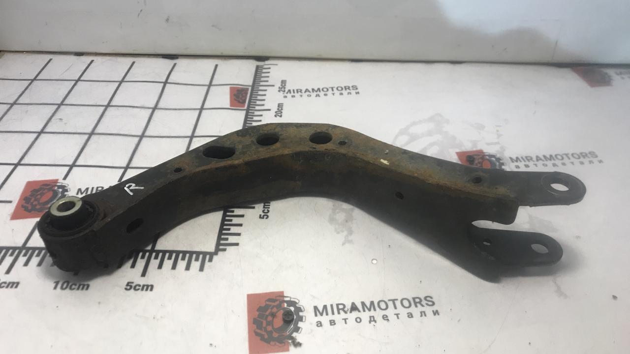 рычаг задний правый Chevrolet Equinox 3 поколение 2019, 1.5 л., бензин, АКПП, черный, внедорожник 5 дв., полный привод, 13377313 - фото №1