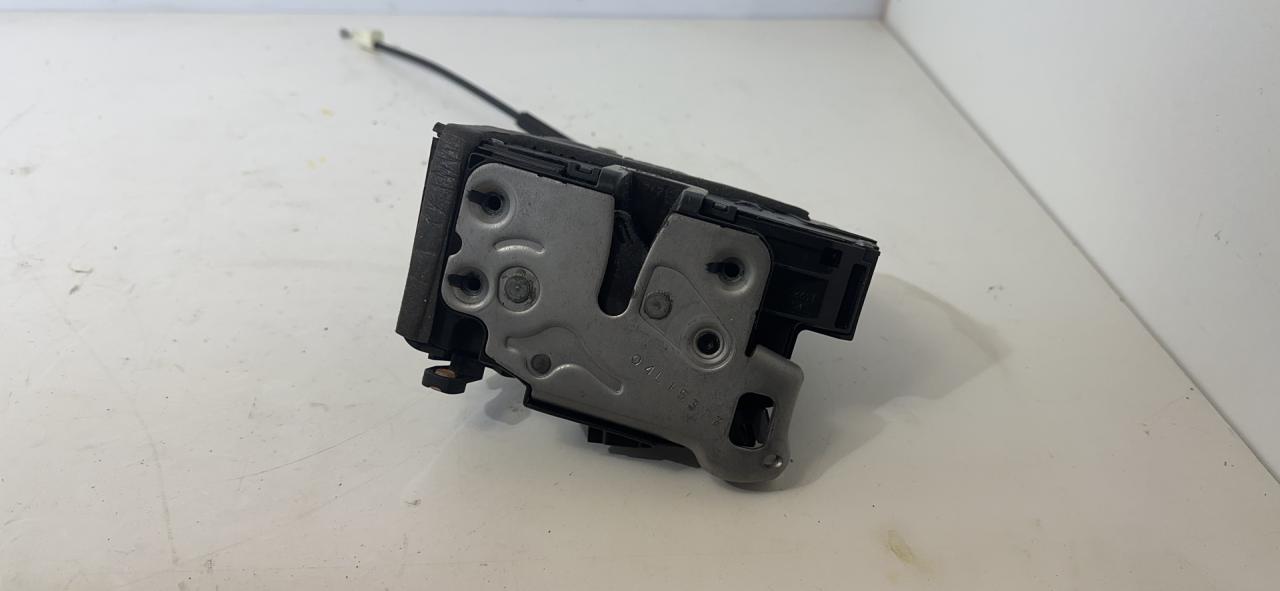 замок двери передней левой GMC Terrain 2 поколение 2018, 2.0 л., бензин, АКПП, серый, передний привод, 04L15317 - фото №1