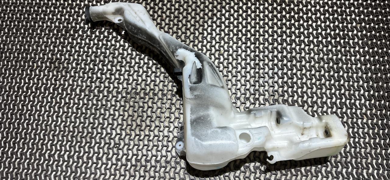 бачок омывателя Chevrolet Equinox 3 поколение 2019, 2.0 л., бензин, АКПП, черный, внедорожник 5 дв., передний привод, 84265495 - фото №1