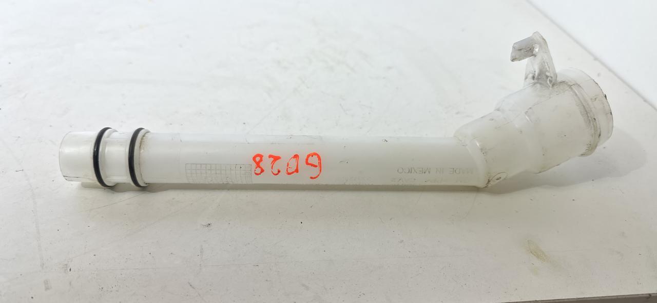 горловина бачка омывателя Chevrolet Cruze 2 поколение 2019, 1.4 л., бензин, АКПП, синий диплоат, хетчбэк 5 дв., полный привод - фото №1