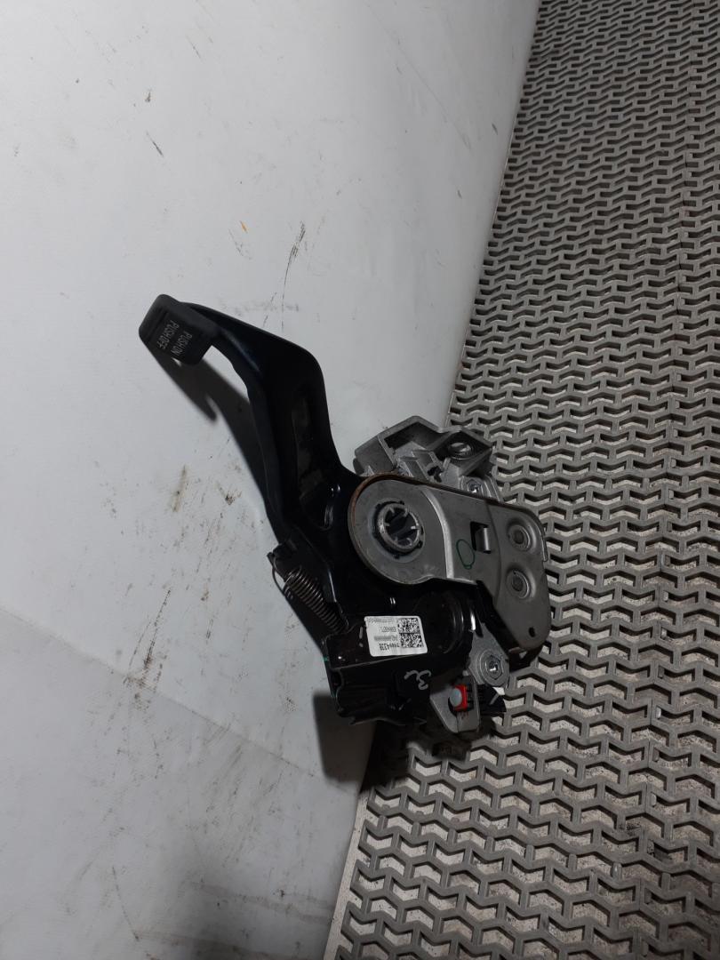 рычаг ручного тормоза (ручника) Chevrolet Cruze 2 поколение 2019, 1.4 л., бензин, АКПП, синий диплоат, хетчбэк 5 дв., полный привод, 39094338 - фото №1