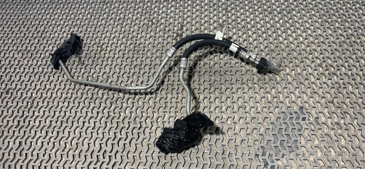 масляная трубка Chevrolet Cruze 2 поколение 2019, 1.4 л., бензин, АКПП, синий диплоат, хетчбэк 5 дв., полный привод, 13388809, 39014808 - фото №1