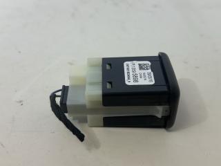 разъем AUX / USB Chevrolet Equinox 3 поколение 2019, 1.5 л., бензин, АКПП, серый, внедорожник 5 дв., полный привод, 13595898