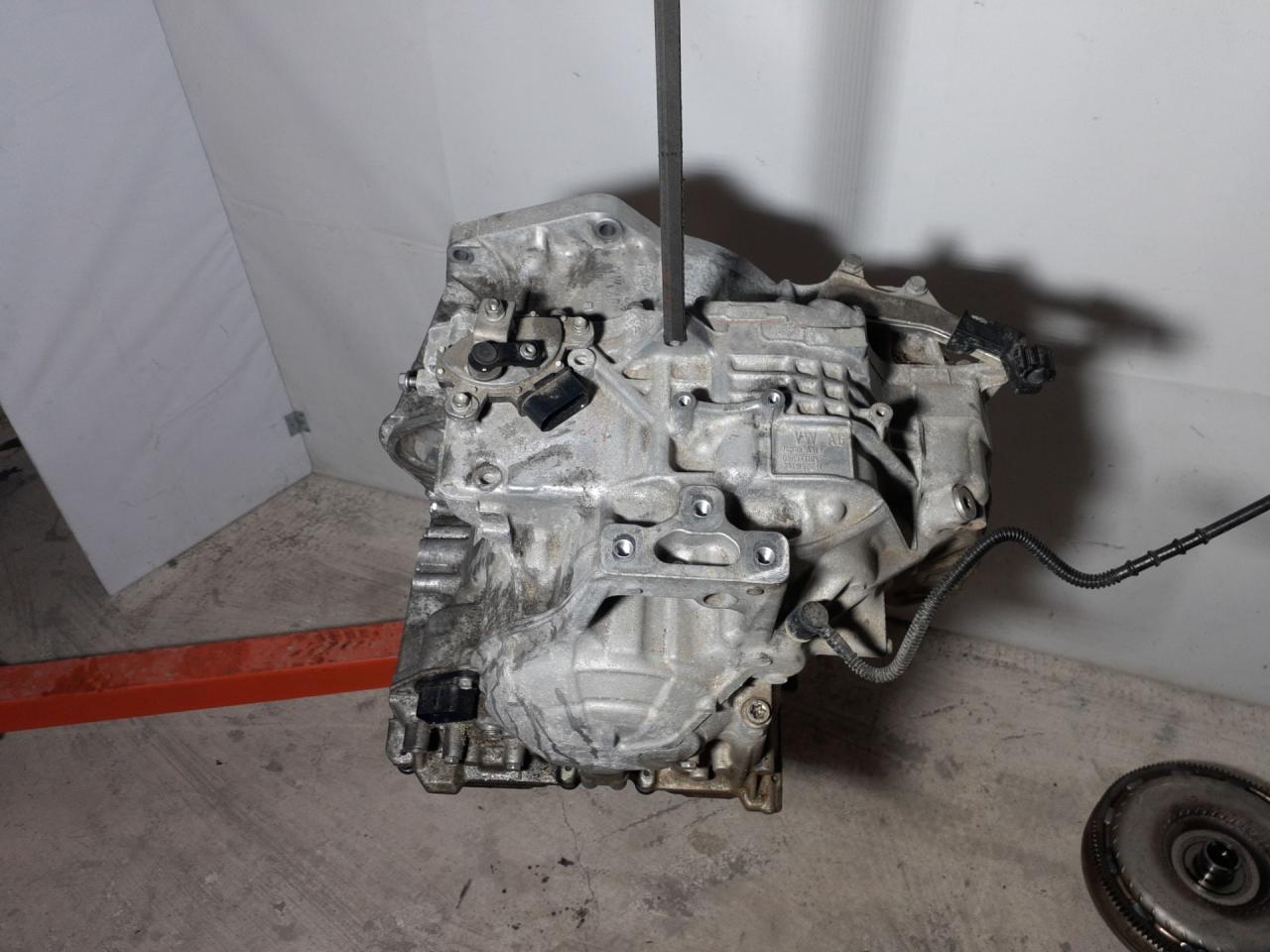 КПП автоматическая (АКПП) Volkswagen Atlas 2018, 3.6 л., бензин, АКПП, черный, внедорожник 5 дв., полный привод, 09P321105 - фото №1